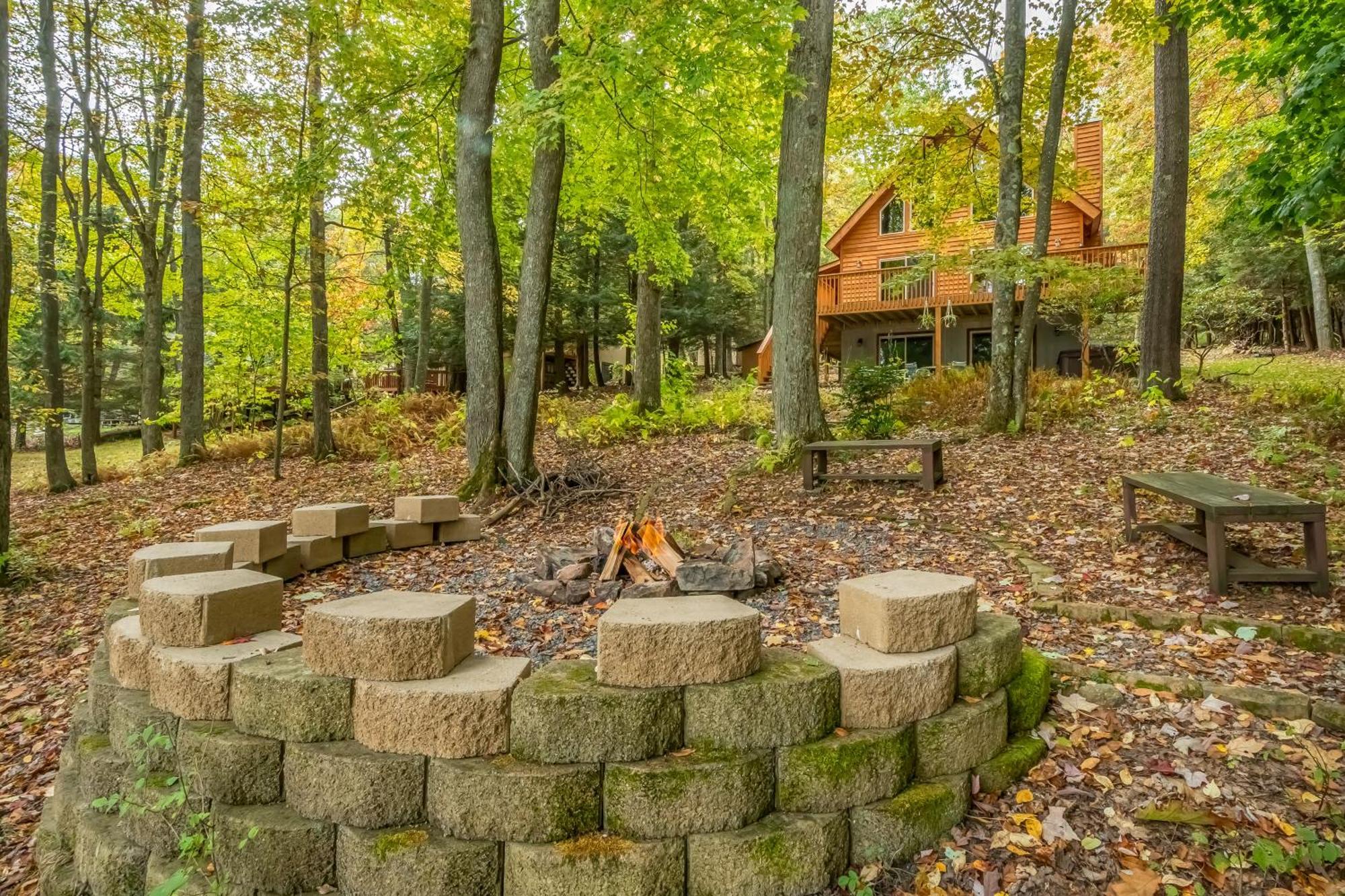 Maplewood Cottage McHenry Kültér fotó
